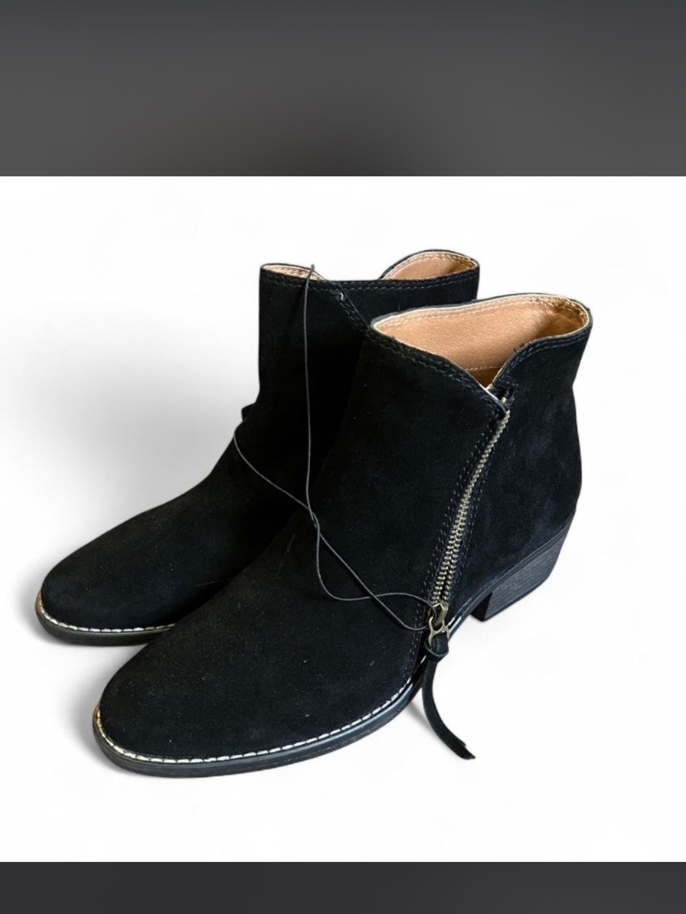 NWT White Mountain Women’s Black Suede Ankle Boots Size 7.5 with Zipper Detail - Picture 5 of 8